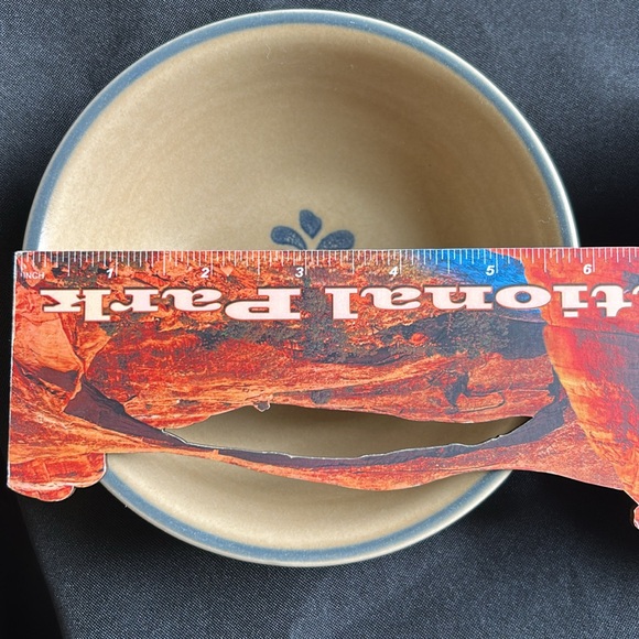 Pfaltzgraff  EUC Cereal Blue and brown Folk Art Vintage pair small ceramic bowls - Picture 7 of 13